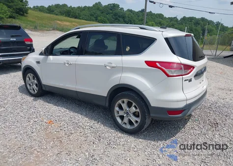 2015 Ford Escape Titanium z USA, uszkodzony, nr VIN 1FMCU0JX2FUC03241